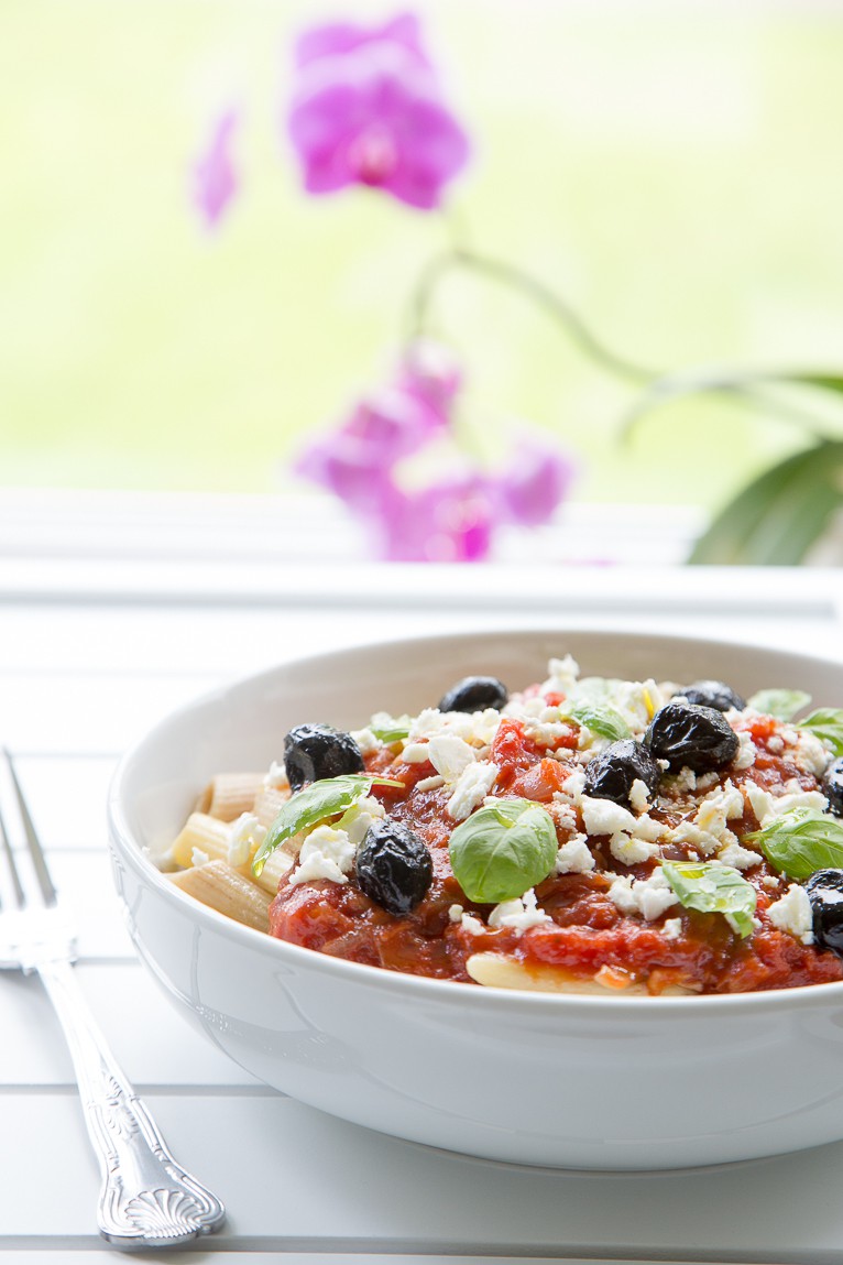 tomato and olive pasta
