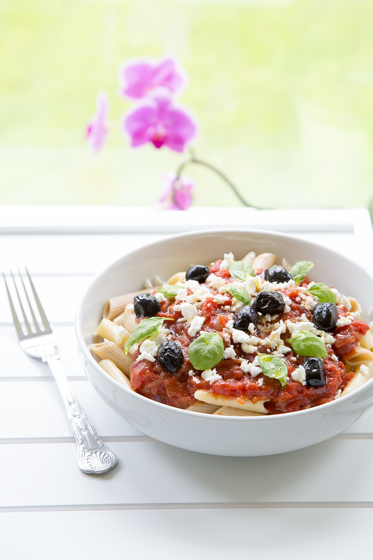 tomato and olive pasta